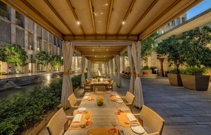 110404899-h1-courtyard_2