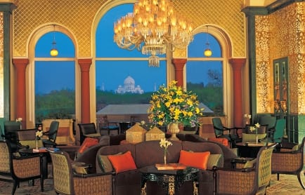 the-tea-lounge-overlooking-the-taj-mahal-the-oberoi-amarvilas-agra-01