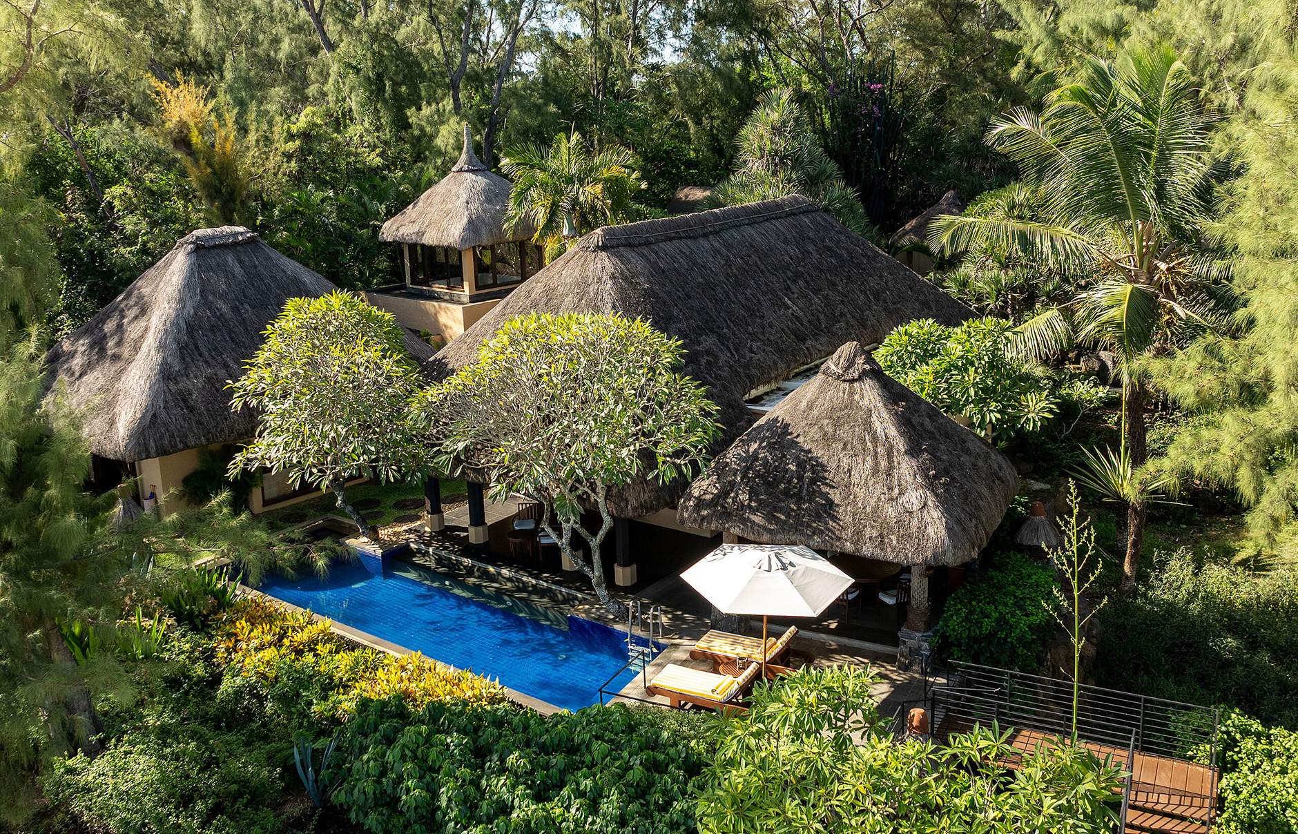 The Oberoi, Mauritius. Hotel Review by TravelPlusStyle. Photo © Oberoi Hotels & Resorts csm_Oberoi_PRESIDENTIALVILLA-041_126704310c