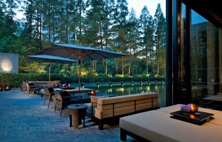 garden_terrace_evening_scene