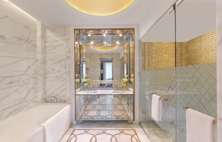 rcr-delux-room-ground-floor-garden-view-bathroom_0001-v1