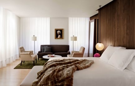 96692058-h1-loneb-loft-0014-hor-clsc