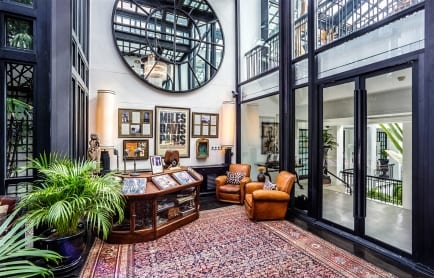 the-siam-vinyl-room-3