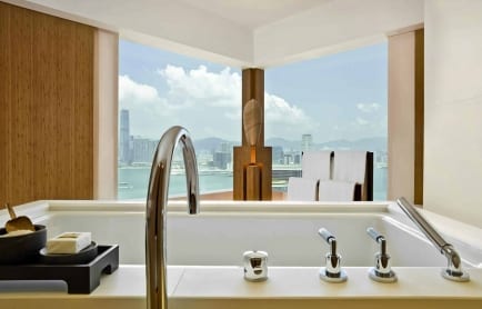 the-upper-house_studio-bathroom-day-1