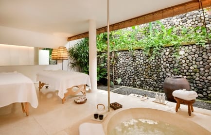 44044688-h1-double-treatment-room