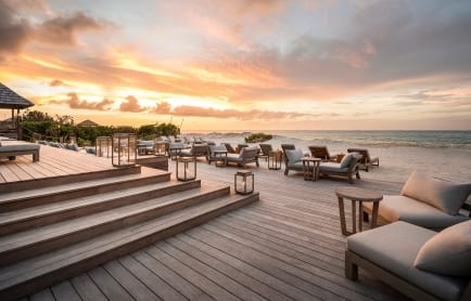 93605617-h1-como_beach_club_-_deck_-_sundown