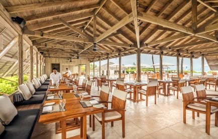 93606016-h1-lotus_restaurant_waiters_set_up