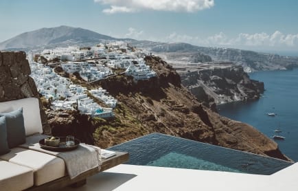 vora-santorini-villa-ro-r-10