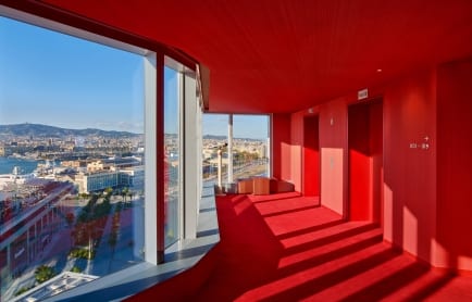 guestroom-corridor-6221-hor-clsc