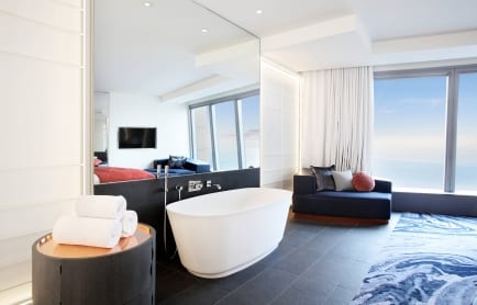 -corner-suite-3242-hor-clsc