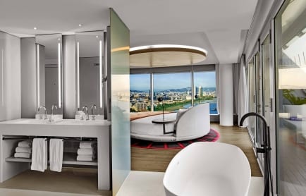 bedroom-bathroom-1980-hor-clsc