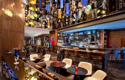 101161206-h1-hkgwh-woobar-8875-hor-clsc