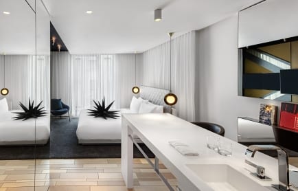 111879809-h1-lonhw-guest-bathroom-3368-hor-clsc