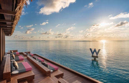 2who_mlewh_sip_deck_sunset