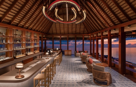 who_mlewh_sip_bar_twilight