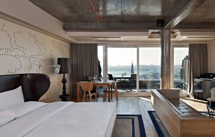 witt-istanbul-hotel-superior-king-panoramic-with-terrace-r-r2