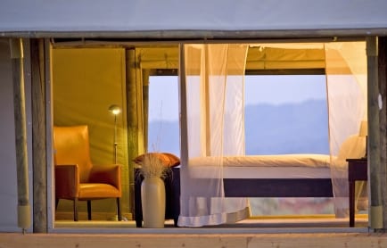 6-bedroom-illuminated_01