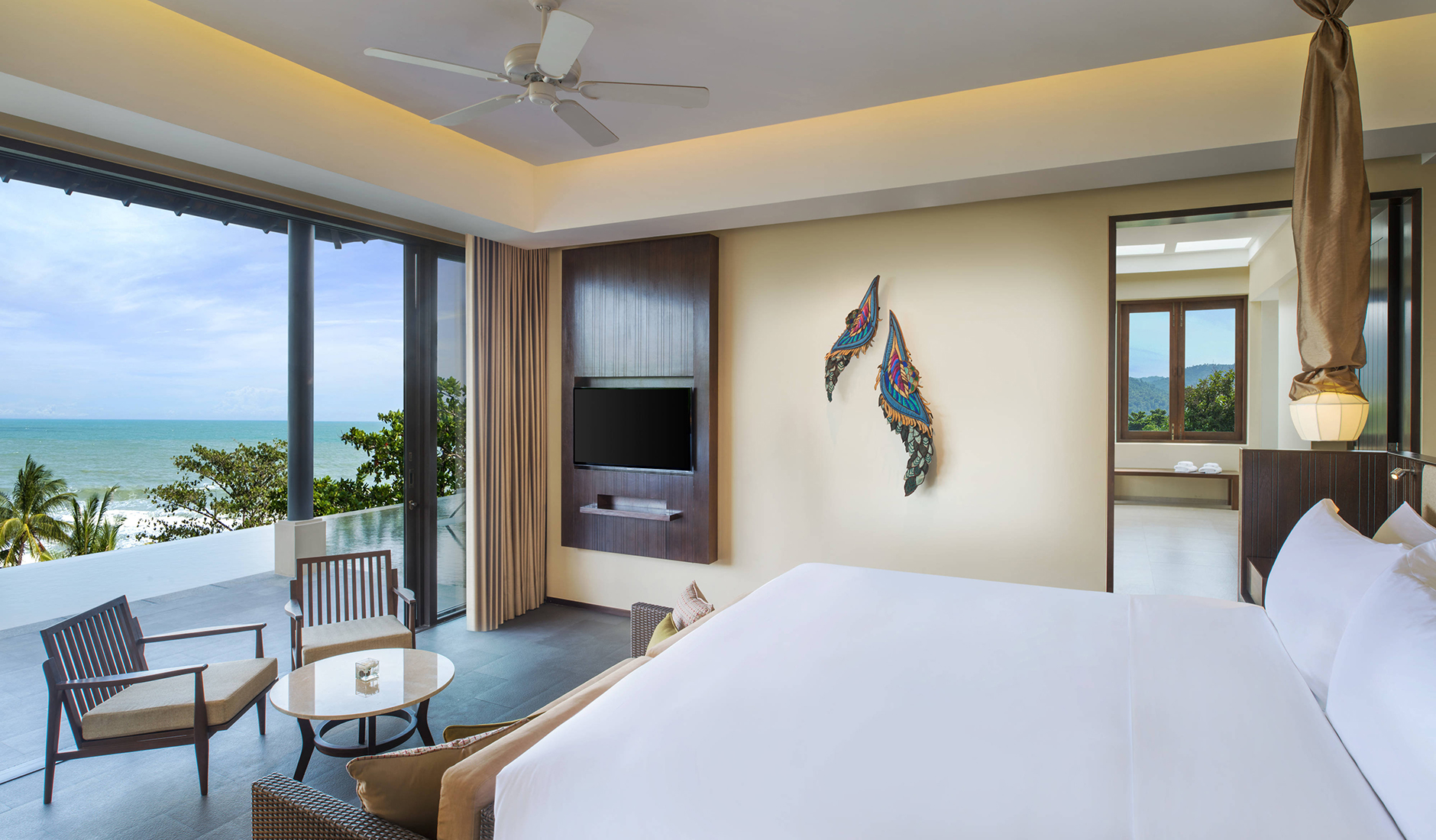 Private Infinity Pool at Vana Belle