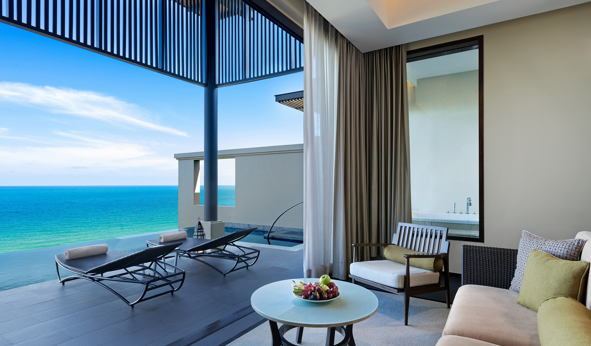 Infinity Pool at Vana Belle