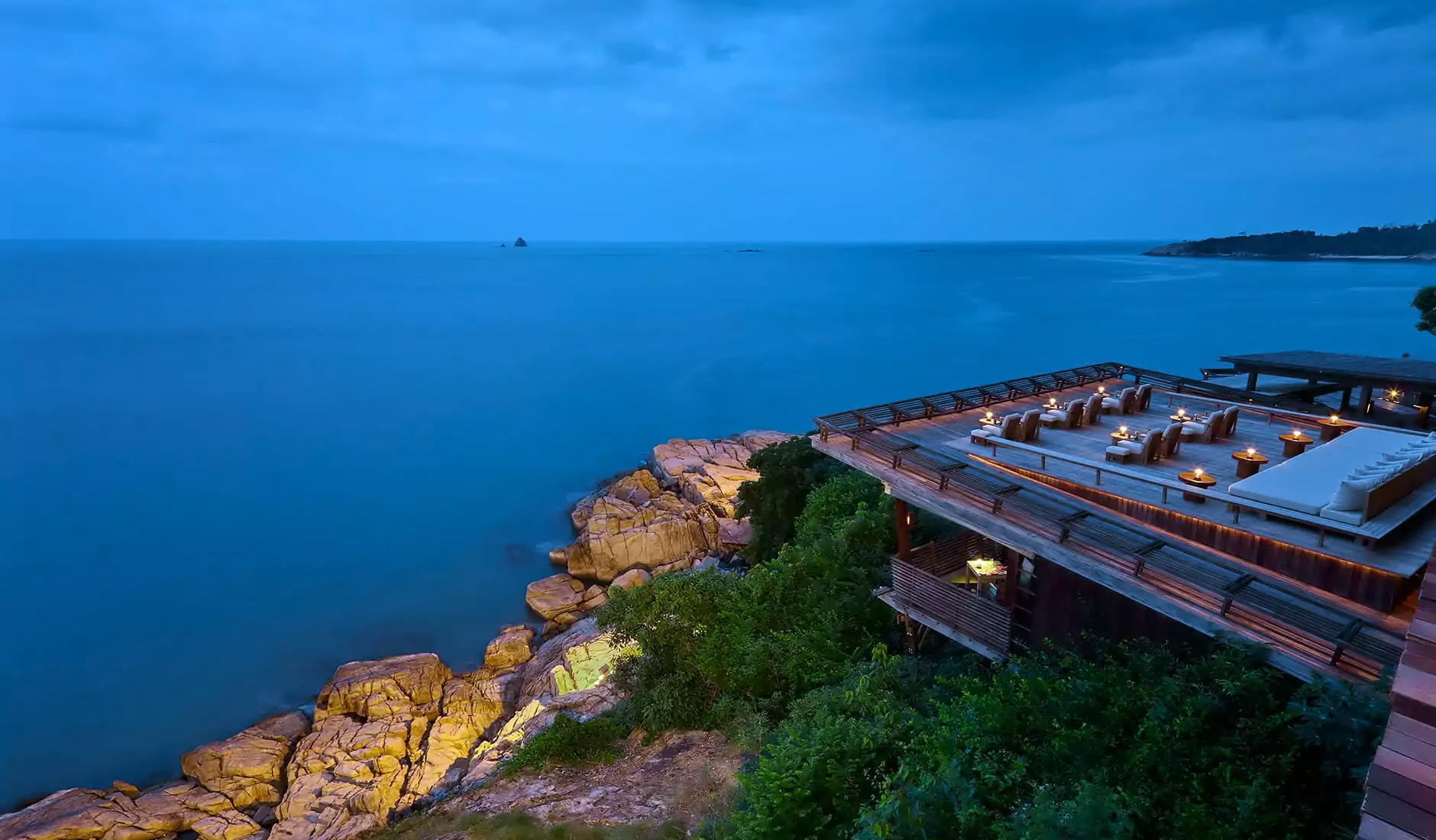 Ocean-View Dining: Gourmet Delights at Six Senses Samui