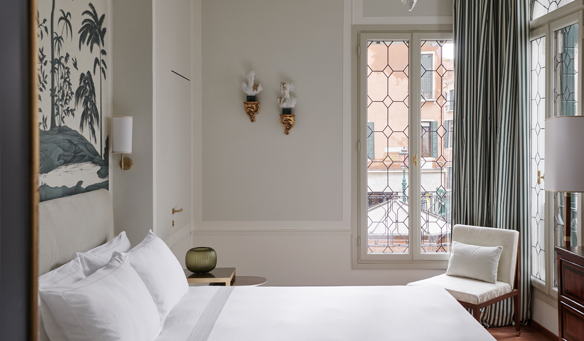 Hotel Violino D'Oro • The Best Luxury Hotels in Venice, Italy