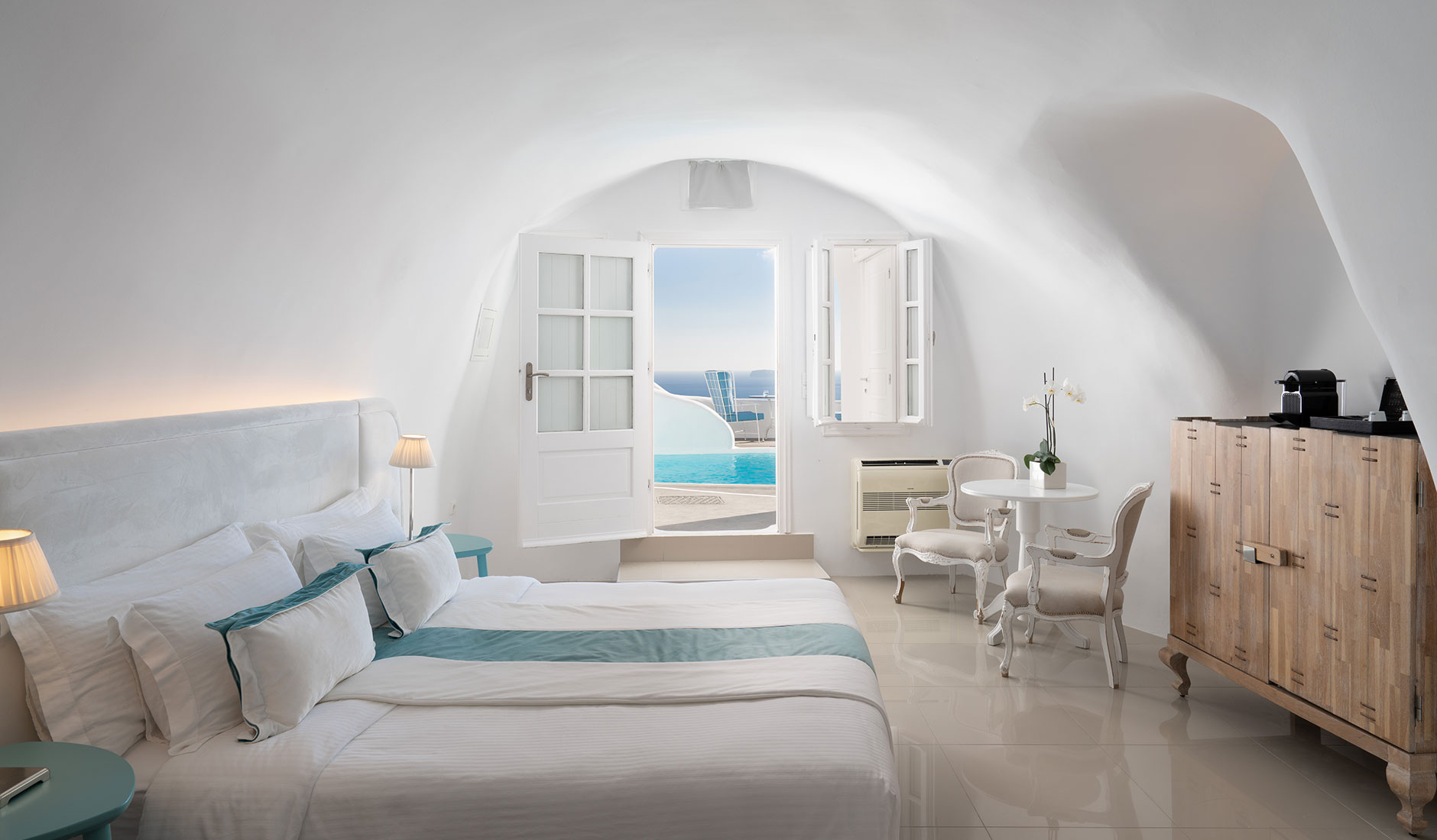 Katikies Kirini Santorini • The Best Luxury and Boutique Hotels in Santorini, Greece