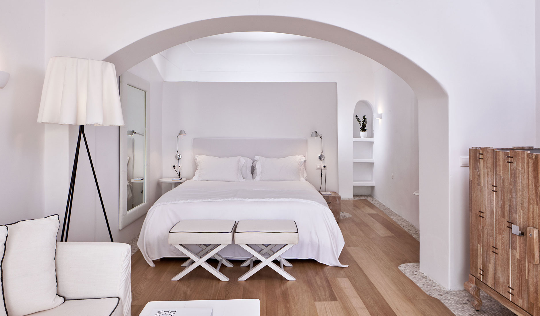 Katikies Kirini Santorini • The Best Luxury and Boutique Hotels in Santorini, Greece