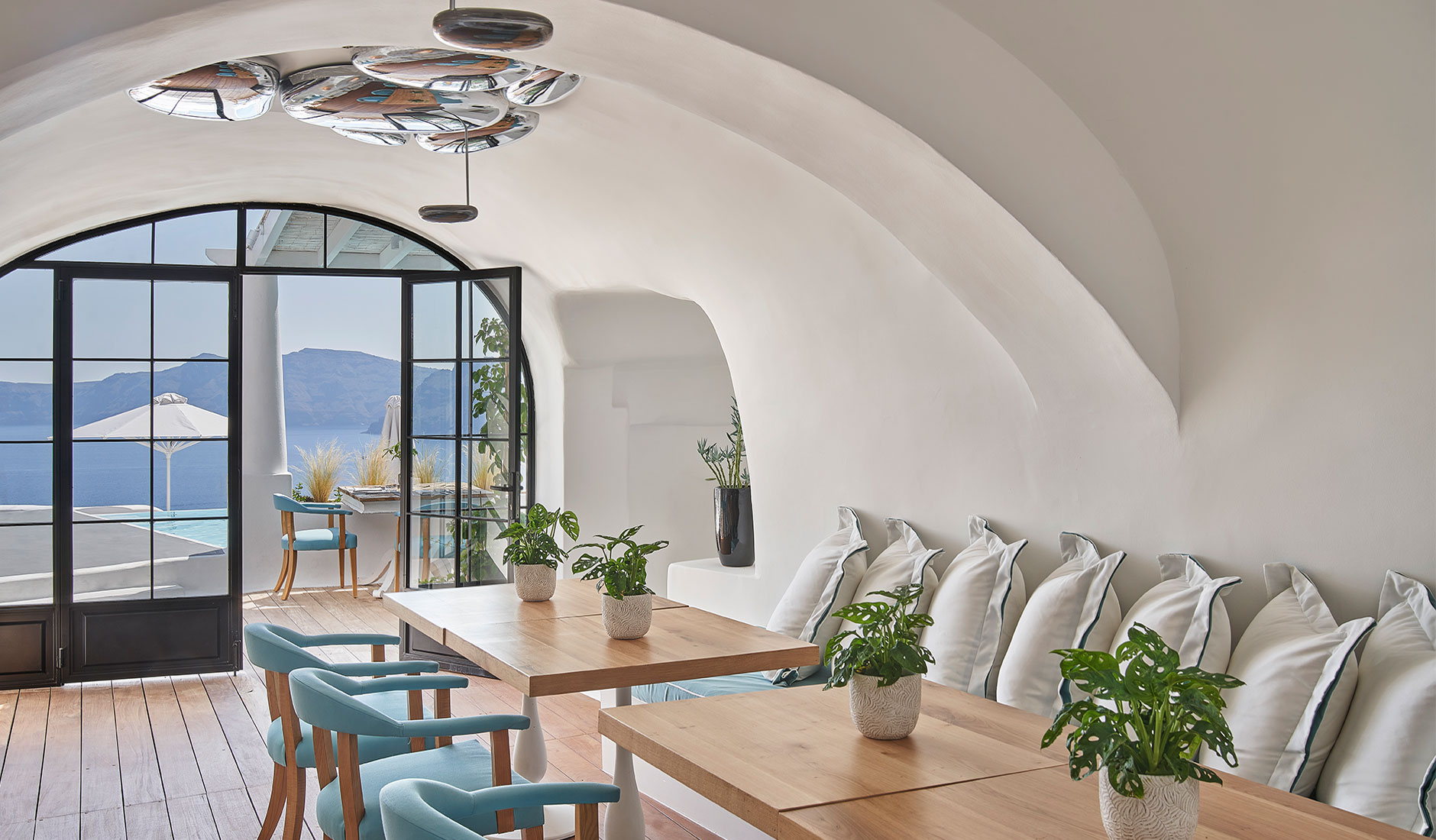 Katikies Kirini Santorini • The Best Luxury and Boutique Hotels in Santorini, Greece