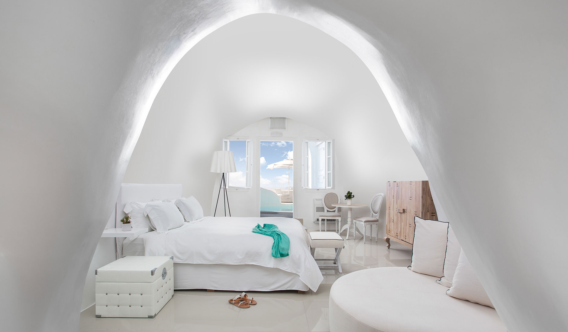 Katikies Kirini Santorini • The Best Luxury and Boutique Hotels in Santorini, Greece