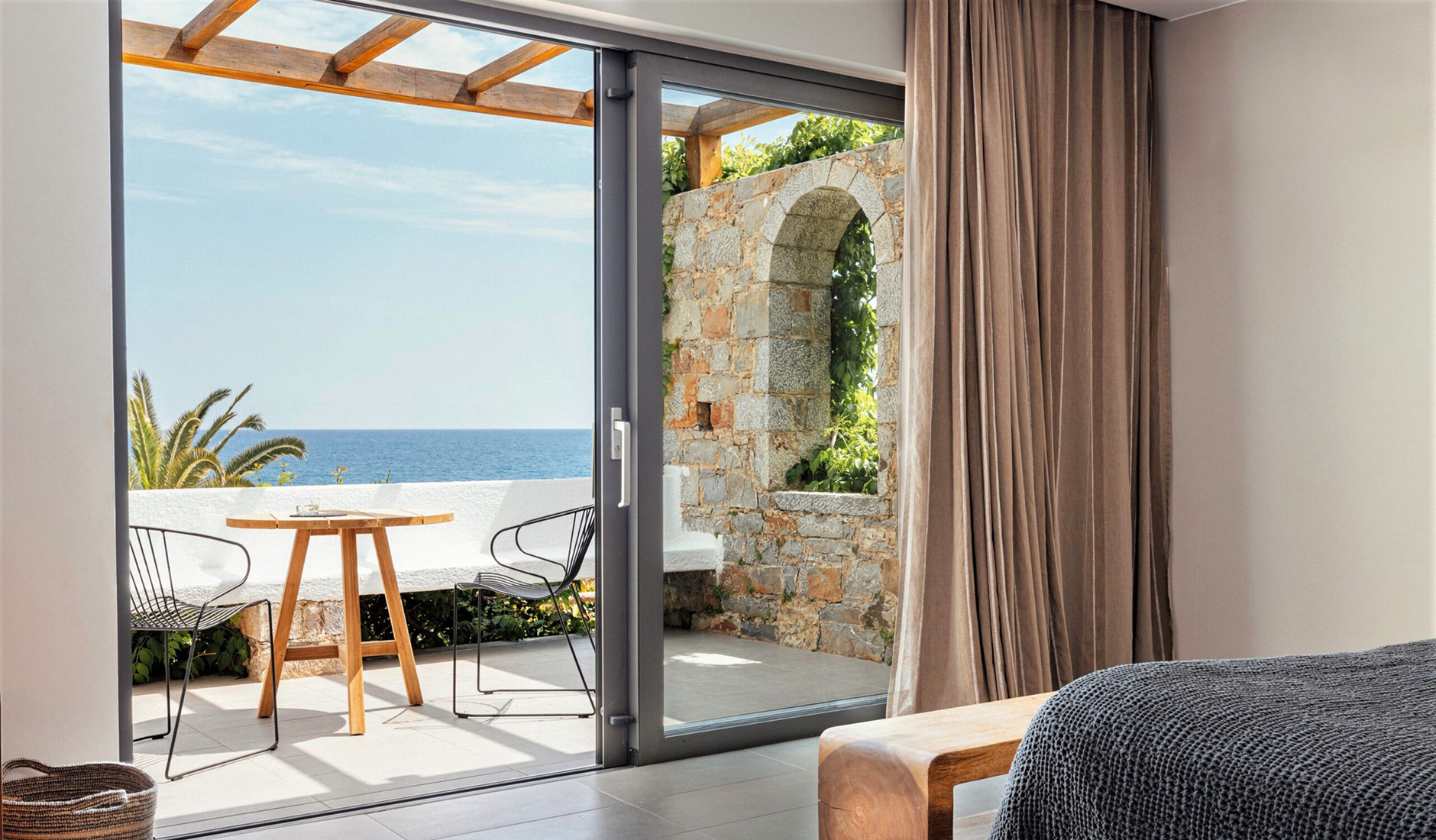 Minos Palace Hotel & Suites • The Best Luxury and Boutique Hotels in Crete, Greece