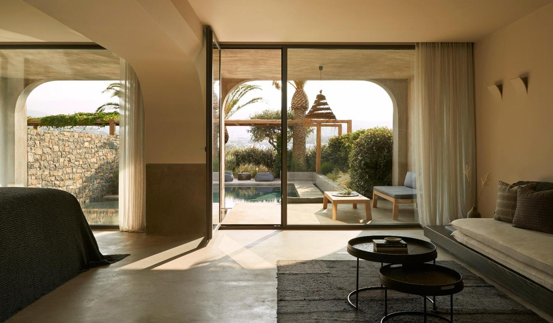 Minos Palace Hotel & Suites • The Best Luxury and Boutique Hotels in Crete, GreeceMinos Palace Hotel & Suites • The Best Luxury and Boutique Hotels in Crete, Greece