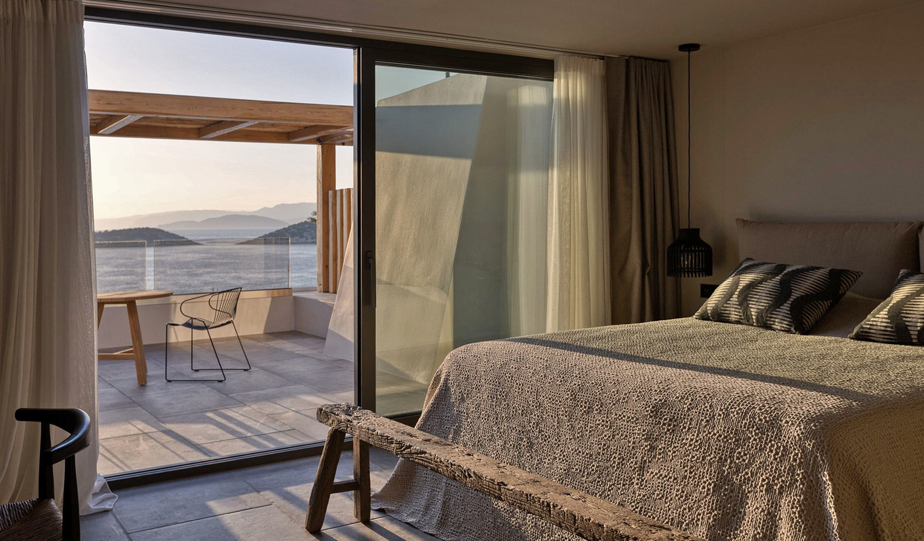 Minos Palace Hotel & Suites • The Best Luxury and Boutique Hotels in Crete, Greece