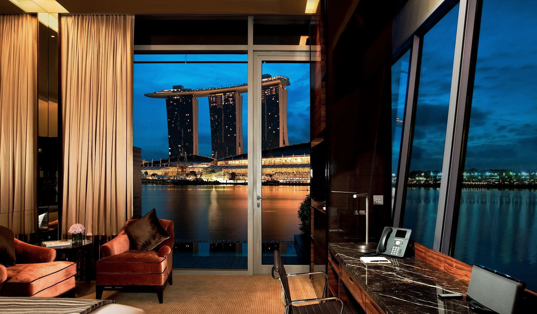 The Fullerton Bay Hotel Singapore • The Best Boutique and Luxury Hotels in Singapore