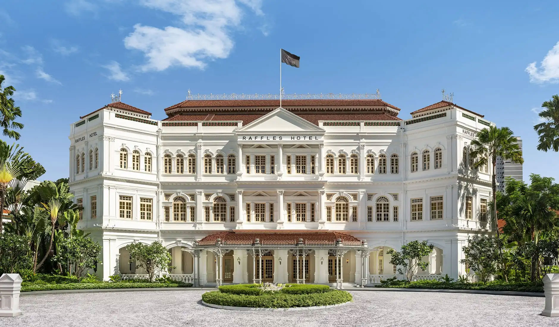 Raffles Singapore • The Best Boutique and Luxury Hotels in Singapore