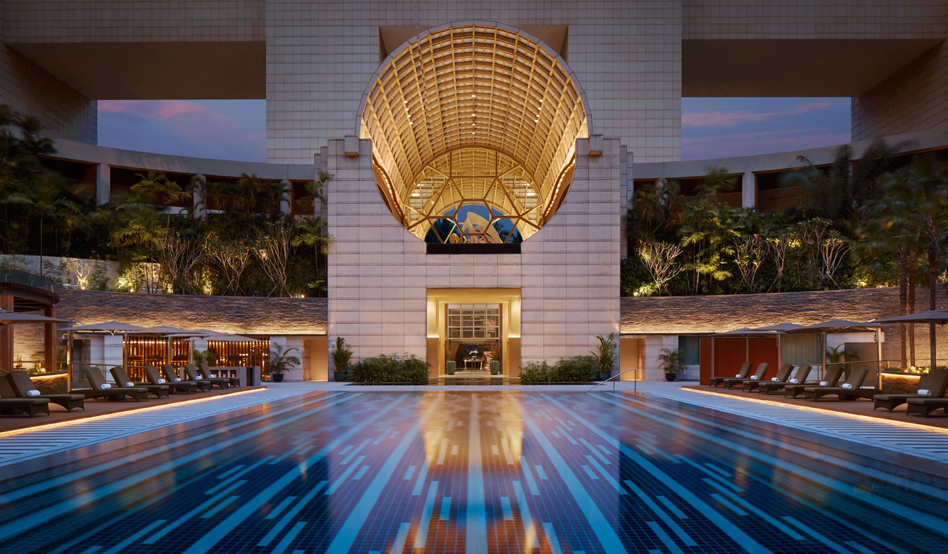Ritz-Carlton, Millenia Singapore • The Best Boutique and Luxury Hotels in Singapore