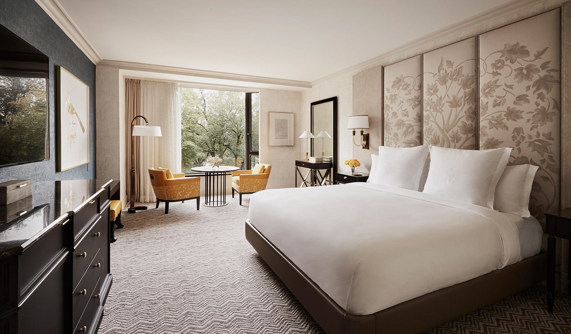 Four Seasons Hotel Boston • The Best Luxury and Boutique Hotels in Boston, US
