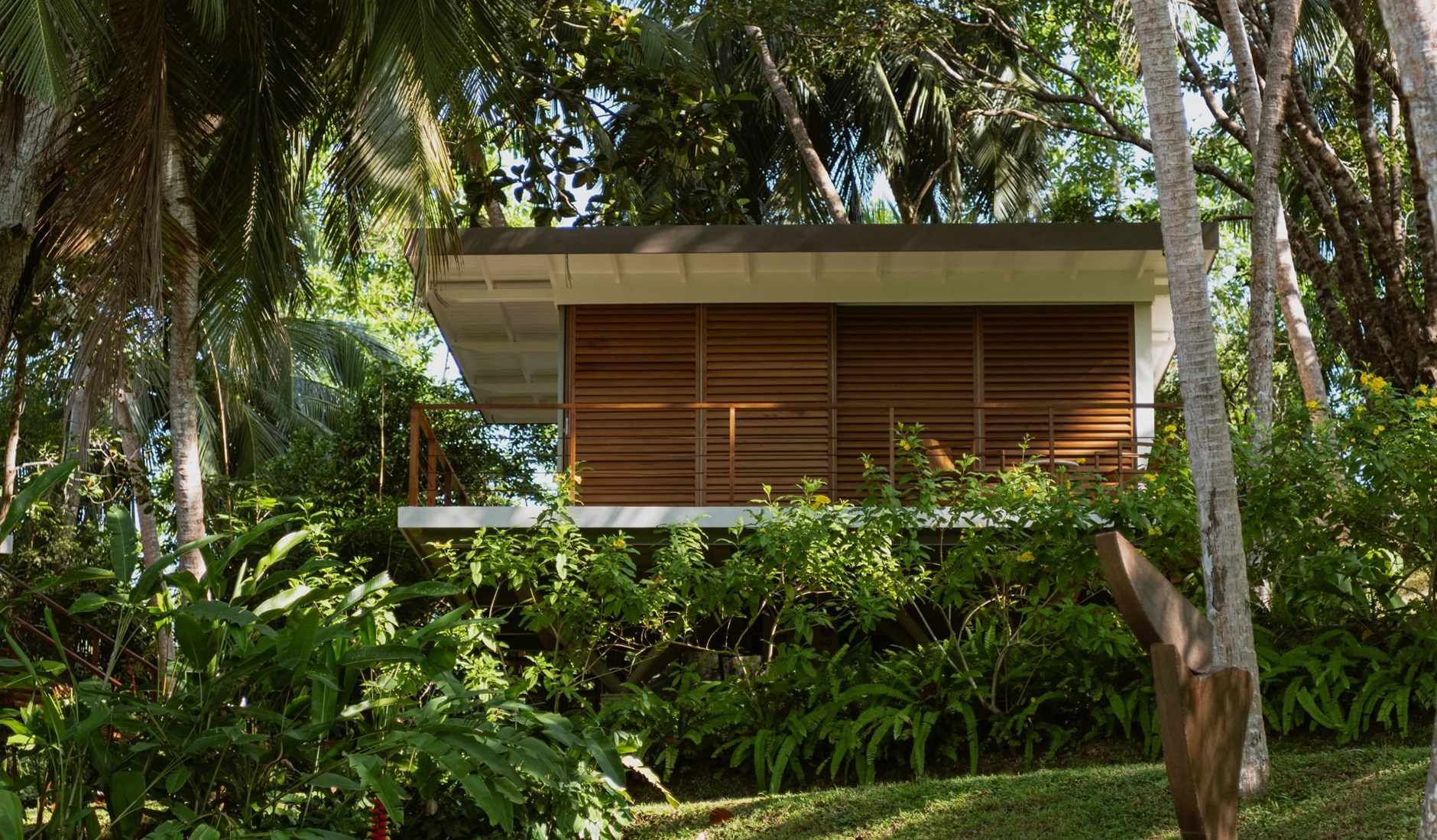 Kurulu Bay • The Best Boutique Hotels & Beach Resorts on the South Coast of Sri Lanka