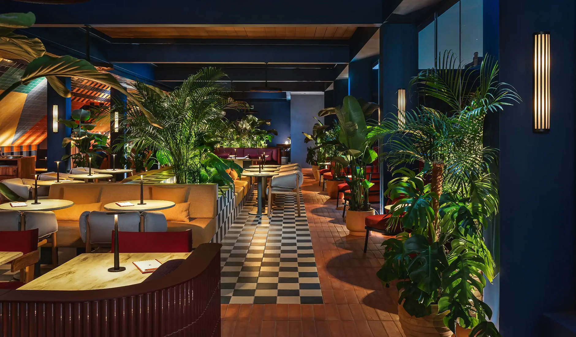 Luzzi rooftop restaurant at Andaz Lisbon, showcasing its contemporary dining setting