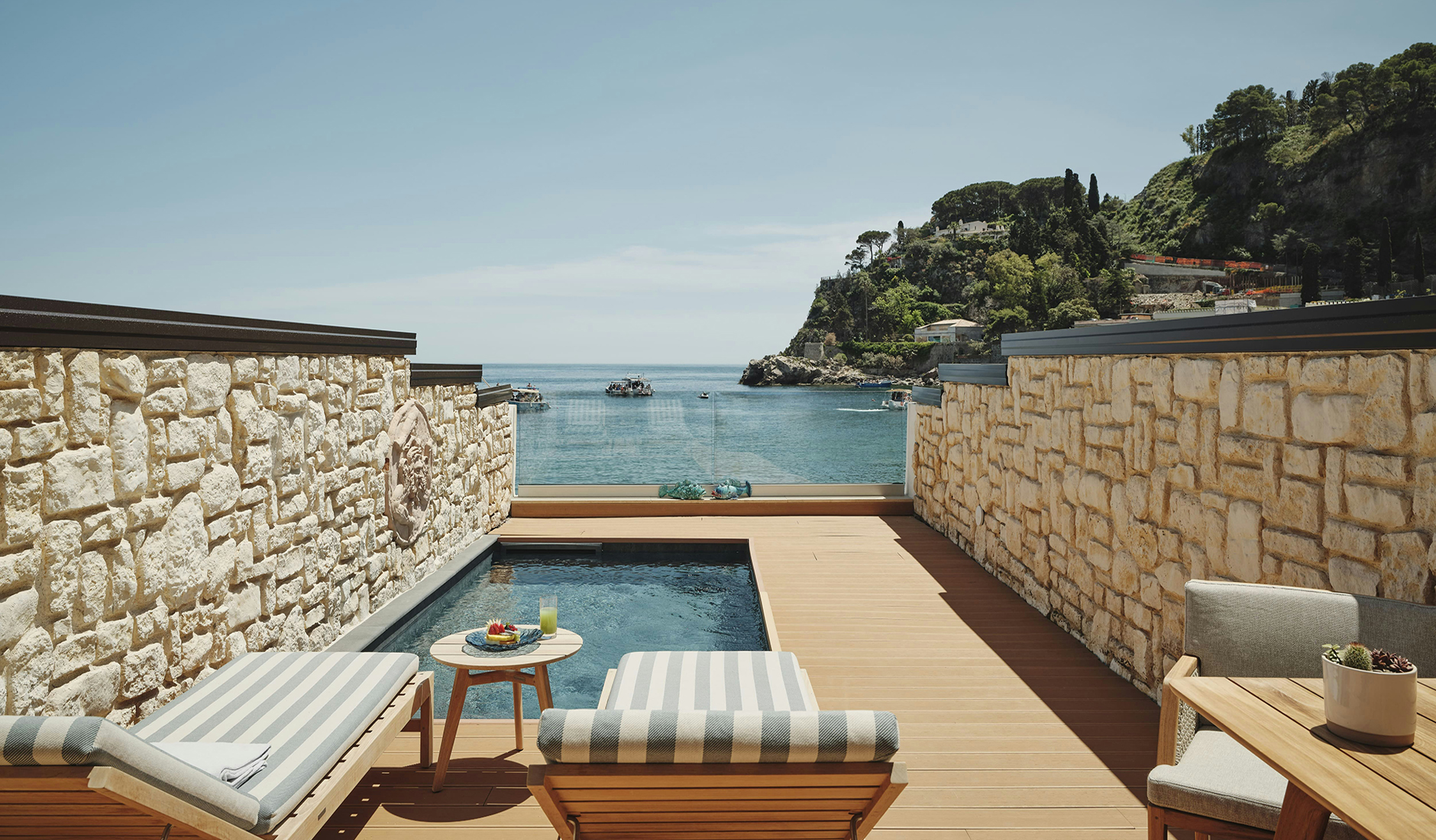 Private pool belonging to a suite at Mazzarò Sea Palace